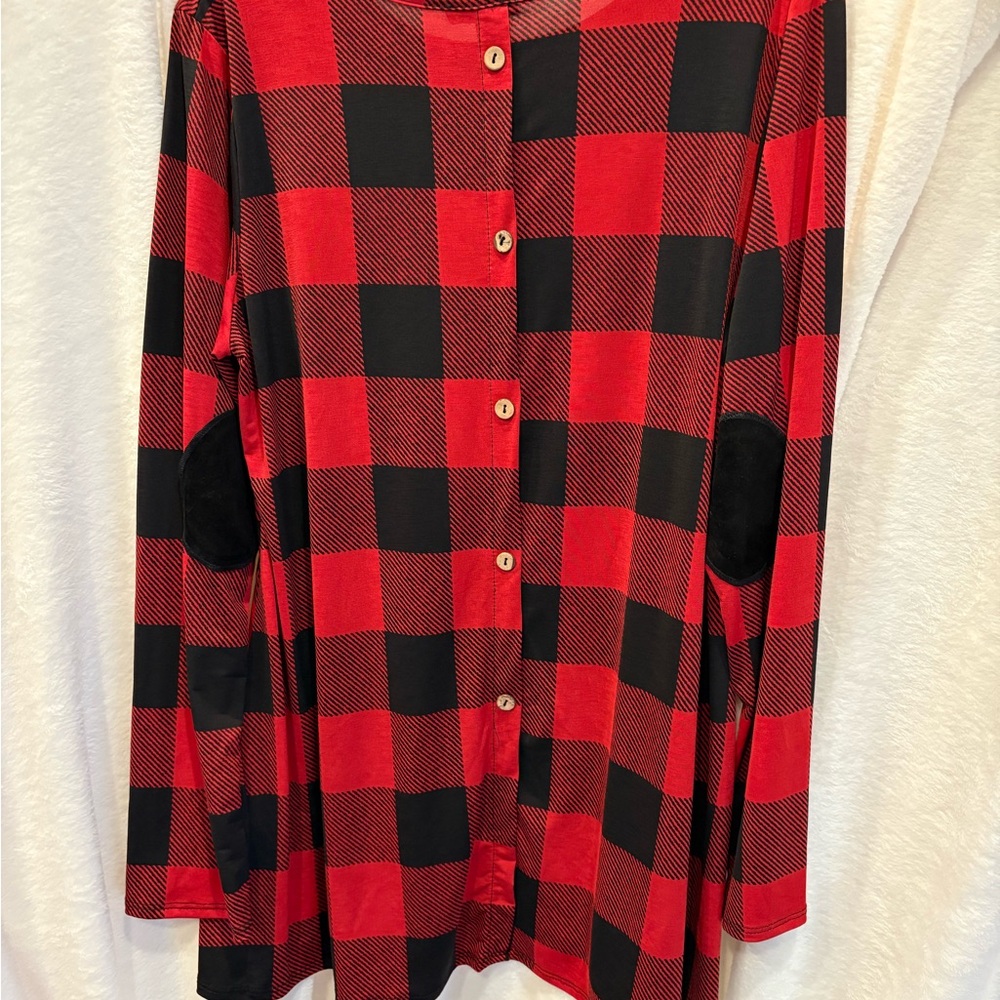 NWT 2XL Red/black plaid tunic with button down back